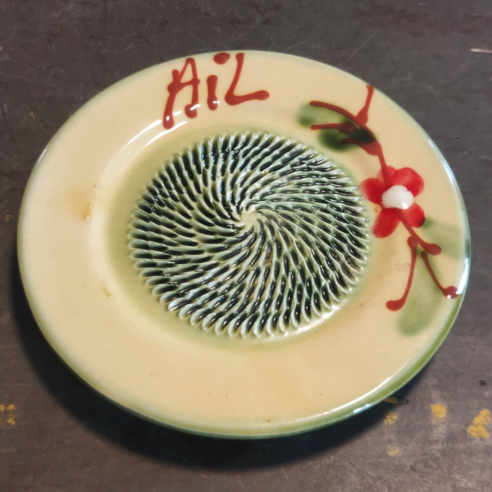 Ceramic Garlic Grater Plate Hand Painted Floral Ail French Kitchen Tool 4.5"